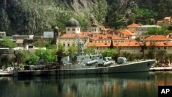 Arhiva - Vojni brod u Kotoru, Crna Gora.