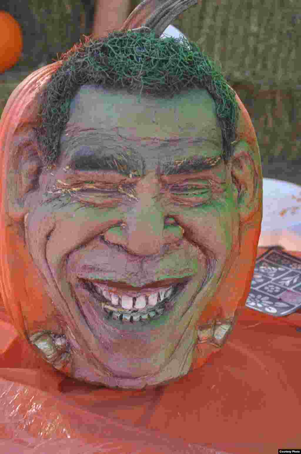 奥巴马的科学怪人造型( By Patrick O'Donnell )