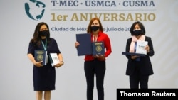 En la imagen (de izq. a der.) la representante comercial de EE. UU., Katherine Tai, la ministra de Economía de México, Tatiana Clouthier, y la ministra de Comercio de Canadá, Mary Ng, en reunión, el 7 de julio de 2021, en Ciudad de México.