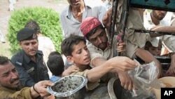 قوربانیانی لافاوی پاکستان یارمه‌تی وه‌رده‌گرن