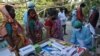 인도 코로나 확진자 24만 명- 사망자 3천 700명 발생 