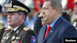 En Venezuela no se toman decisiones sin consultar con el presidente Hugo Chávez.