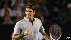 Petenis Swiss, Roger Federer tersingkiri di babak ketiga Madrid Open setelah kalah dari petenis Jepang, Kei Nishikori (foto: dok). 