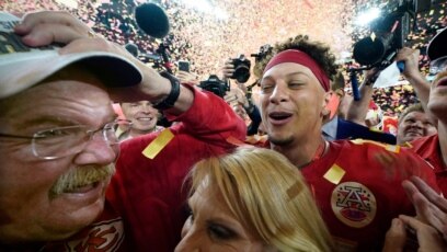 Kansas City fans celebrate Chiefs' AFC Championship win