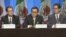 Secretario de Economía de México, Idelfonso Guajardo Villareal; Jefe de Negociación Técnica para TLCAN (NAFTA) Keneth Smith, y subsecretario de Comercio Exterior de la Secretaría de Economía Juan Carlos Baker, principales negociadores del acuerdo. Foto: Secretaría de Gobernación @ServiciosSegob. 