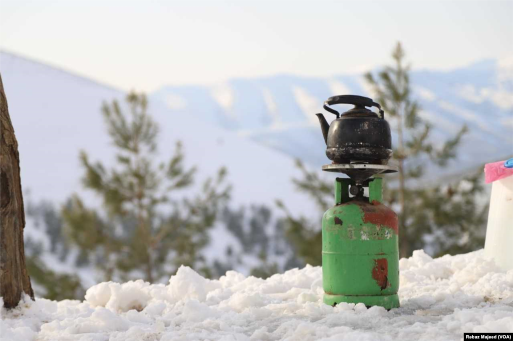 چای لێنان لە کاتی بەفر