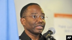 United Nations Operation in Ivory Coast (UNOCI) deputy human rights director Guillaume Ngefa gives a press conference in Abidjan ( March 2011 file photo)