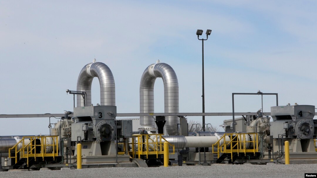 Một trạm bơm đường ống TransCanada bên ngoài thành phố Steele, tiểu bang Nebraska.