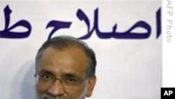 Muslim pilgrims circle the Kaaba to pray inside the Grand mosque in the holy city of Mecca, Saudi Arabia, October 23, 2012. 
