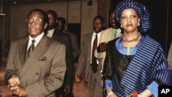 Zimbabwe's President Robert Mugabe and his wife Grace. (AP)