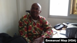 Professeur Eric Mathias Owona Nguini, enseignant, Politologue à l'université de Yaoundé 2, Cameroun, le 4 mars 2017. (VOA/Emmanuel Ntap)