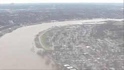 VOA英文视频：美国大片地区遭遇大水和强风袭击