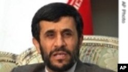 Ahmadinejad Visita Oficialmente o Zimbabwe