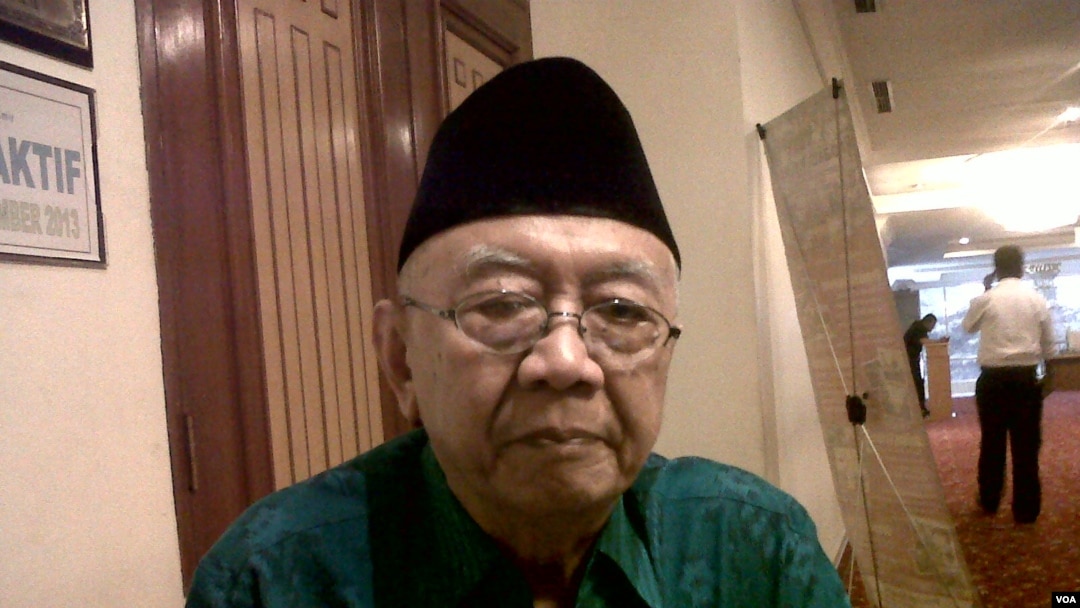 Ketua Komite Konvensi Rakyat, Salahuddin Wahid alias Gus Solah. Komite yang diketuainya ini mengumumkan 7 nama kandidat capres alternatif Pemilu 2014 (Foto: VOA/Andylala). 