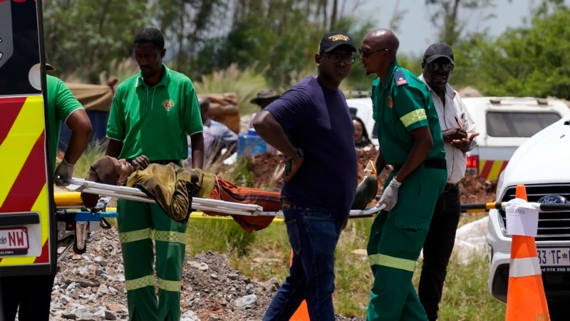 South African rescue operation brings illegal miners, bodies, to surface