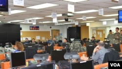 Inside the Joint Battle Simulation Center, US Army Garrison Yongsan, Seoul, South Korea, March 15, 2013. (S.L. Herman/VOA)