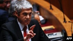 Portugalia përpiqet të ulë shqetësimet ndërkombëtare për deficitin