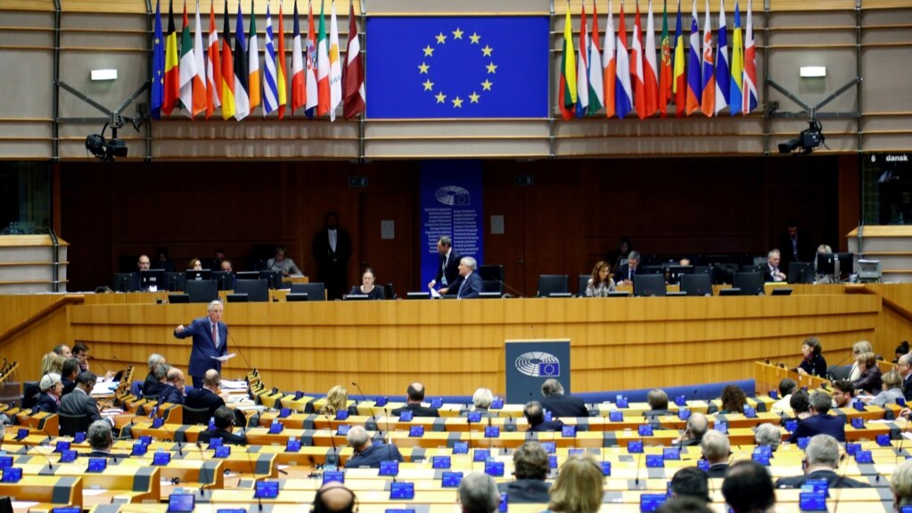 La Eurocámara debatió el miércoles 30 de enero de 2019 una resolución que aumentó la presión sobre los países de la Unión Europea para que reconocieran al líder de la opositora Asamblea Nacional como líder de la transición en el país sudamericano.