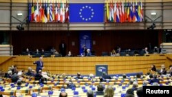 La Eurocámara debatió el miércoles 30 de enero de 2019 una resolución que aumentó la presión sobre los países de la Unión Europea para que reconocieran al líder de la opositora Asamblea Nacional como líder de la transición en el país sudamericano.