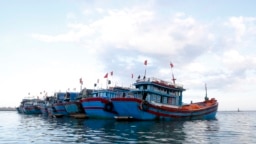 Tư liệu - Tàu cá neo đậu gần đảo Lý Sơn thuộc tỉnh Quảng Ngãi.