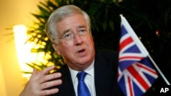 Menteri Pertahanan Inggris Michael Fallon (Foto: dok).