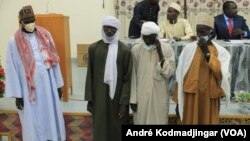 Les parents des victimes (44 prisonniers mort en prison) réclament justice, N’Djamena, Tchad, le 22 juillet 2020. (VOA/André Kodmadjingar)