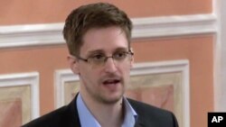 Edward Snowden, mantan kontraktor intelijen Amerika, yang membocorkan dokumen rahasia Badan Keamanan Nasional AS (NSA).