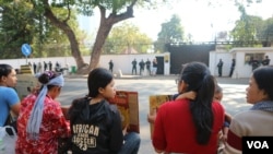 Long Kimheang and a dozen of other protestors called for the release of her husband outside the Russian Embassy in Phnom Penh, Cambodia, February 4, 2019.