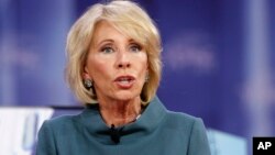 Menteri Pendidikan AS, Betsy DeVos 