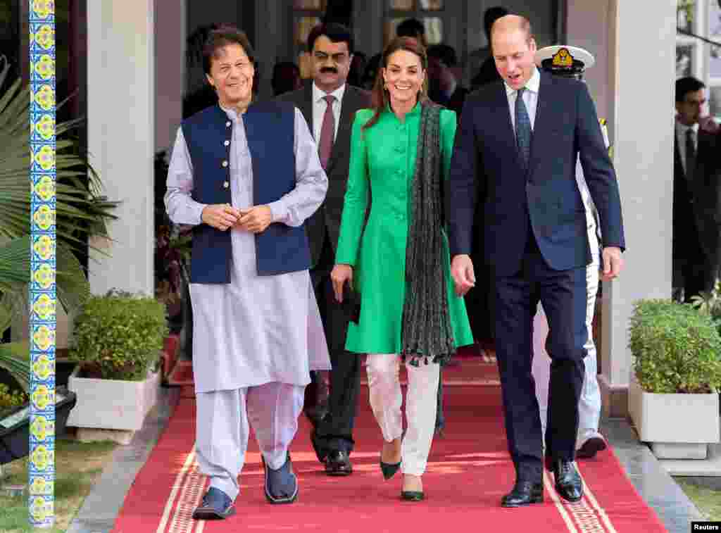 برطانوی شاہی جوڑے نے بھی ماحولیاتی تبدیلیوں اور غربت کے خاتمے کے لیے حکومتِ پاکستان کے اقدامات کی تعریف کی۔ 