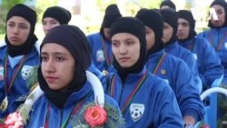استقبال از بازیکنان تیم فوتبال دختران طوفان هریرود در هرات