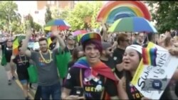 У Вашингтоні гей-прайд вилився у велелюдну політичну акцію. Відео