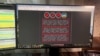 ARCHIVO: La pantalla de una laptop muestra un mensaje de advertencia en ucraniano, ruso y polaco que pareció en el sitio web oficial del Ministerio de Relaciones Exteriores de Ucrania después de un masivo ataque cibernético el 14 de enero de 2022.