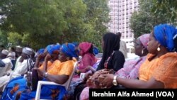 'Yan Kungiyar BBOG A Dandalin Unity Fountain Don Murnar 'Yan Matan Chibok Da Aka Samo