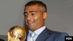 Romario de Souza Faria, mantan bintang sepakbola Brasil yang kini jadi anggota Kongres. Romario dan tim Brasil menjuarai Piala Dunia 1994 di Amerika Serikat.