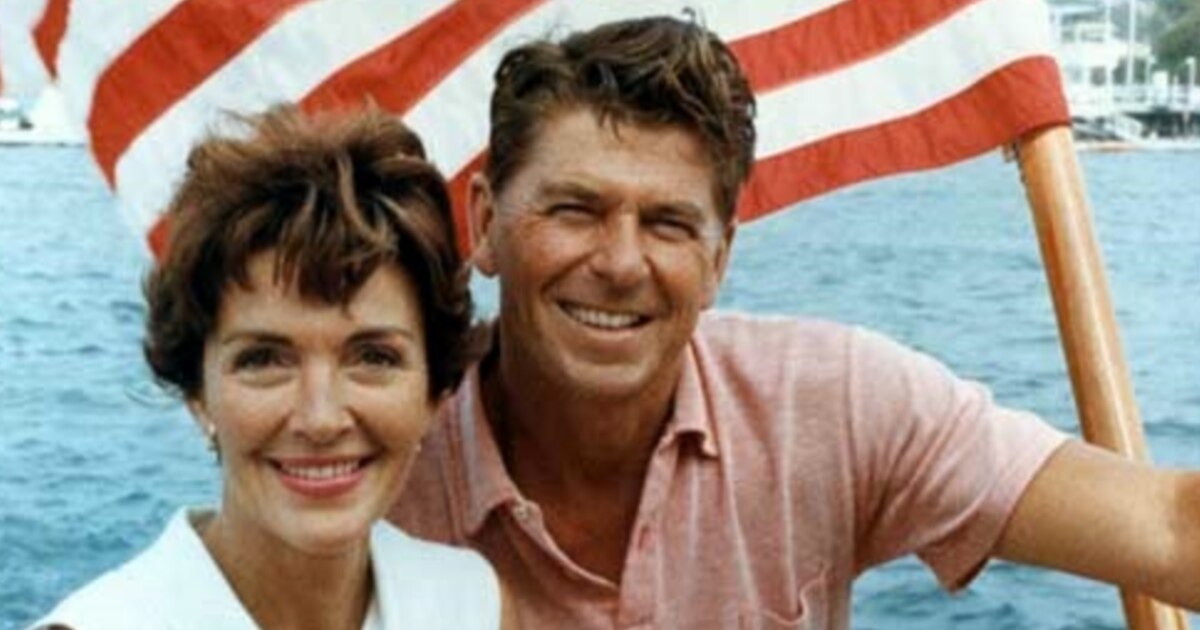 Former First Lady Nancy Reagan Dies at 94