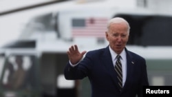 Presiden AS Joe Biden bersiap untuk melakukan perjalanan dari Joint Base Andrews, untuk melihat daerah yang rusak akibat badai di pantai tengah California, Maryland, AS, 19 Januari 2023. (Foto: REUTERS/Leah Mills)