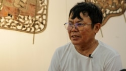 Mann Kosal, the puppet master and the director of Sovannaphum Arts Association at Secondary School of Fine Arts, Phnom Penh, on June 12, 2020. (Khan Sokummono/VOA Khmer)