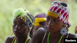 Jeunes filles de Bida, Etat de Niger, Nigeria, le 23 juin 2013.
