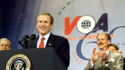 Predsednik Buš govori na proslavi 60 godina rada Glasa Amerike u Vašingtonu, 25. februara 2002.