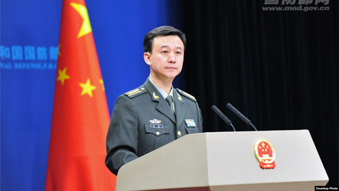 Phát ngôn viên Bộ Quốc phòng Trung Quốc Ngô Khiêm.