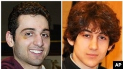 Kombinasi foto dua bersaudara tersangka pelaku bom Marathon Boston dari kiri: Tamerlan Tsarnaev (26 tahun) dan Dzhokhar Tsarnaev (19 tahun) (Foto: dok). Menurut pengakuan Dzhokhar kepada FBI, Tsarnaev bersaudara semula berencana melancarkan serangan bom bunuh diri di Boston, tepat pada Hari Kemerdekaan Amerika, 4 Juli 2013 mendatang.