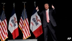 Kandidat presiden AS dari Partai Republik Donald Trump dalam kampanye di Clive, Iowa (13/9). (AP/Evan Vucci)