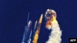 Взрыв индийской космической ракеты.