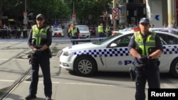 Cảnh sát chốt chặn một trung tâm mua sắm tại Melbourne, Australia, tháng 11, 2018. Hình minh họa. (REUTERS/Sonali Paul)