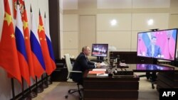 俄羅斯總統普京在莫斯科與中國領導人習近平舉行在線中俄首腦峰會。 （2021年12月15日）