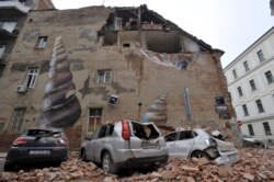 Automobili uništeni u centru Zagreba nakon snažnog zemljotresa, 22. marta 2020.