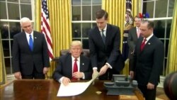 Թրամփի օգնականը մեղադրվում է իր նախկին երկու կանանց նկատմամբ բռնություն կիրառելու մեջ