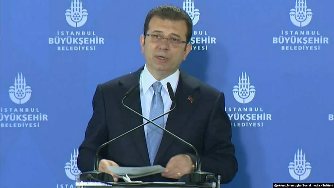 Ekrem İmamoğlu, Beşiktaş ve Esenyurt belediye başkanlarının tutuklandığı son soruşturmada da bilirkişi olarak görev yapan Satılmış Büyükcanayakın'ın kendisine ve CHP karşı art niyetli olduğunu söyledi. İstanbul Başsavcılığı İmamoğlu hakkında soruşturma açtı.
