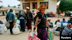 စစ်ပြေး ရှမ်းဒုက္ခသည်များ ။ (ဖေဖော်ဝါရီ၊ ၂၀၁၅)